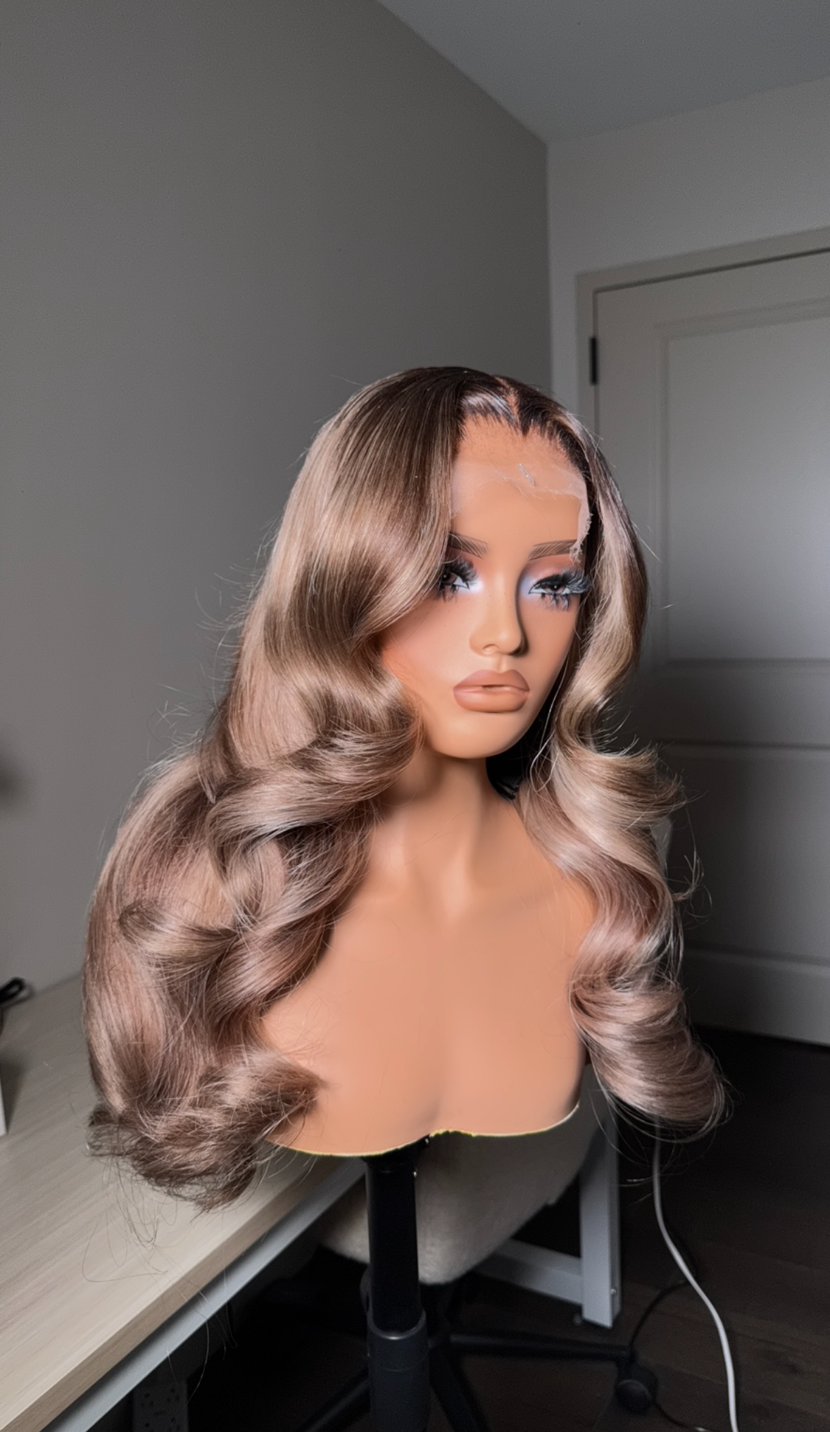 BLONDE CASHMERE |  Glueless